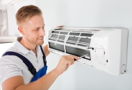 Vệ sinh máy lạnh tại nhà Quận Bình Thạnh