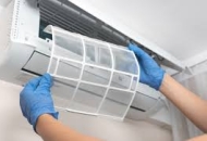 Vệ sinh máy lạnh tại nhà Quận 9